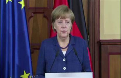 Merkel i Hollande Rusiji ponovno prijete sankcijama