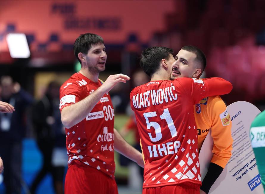 Malmo: Hrvatski rukometaši slave pobjedu u zagrljajima i poljupcima svojih najmilijih