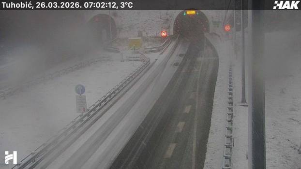 FOTO SNIJEG ZAMEO CESTU Evo kako izgleda A6 Zagreb - Rijeka