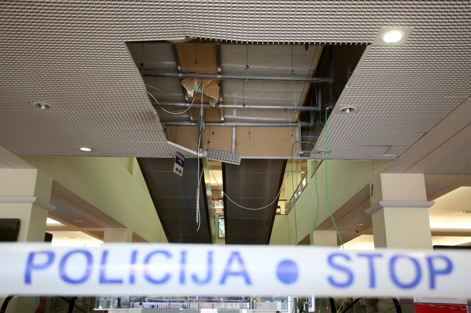 Rijeka: Å½ena propala kroz strop u shoping centru