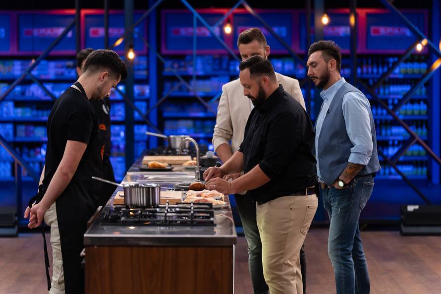 Eliasa svladale emocije usred stres testa: 'Nedostaju mi obitelj, žena i djeca...'