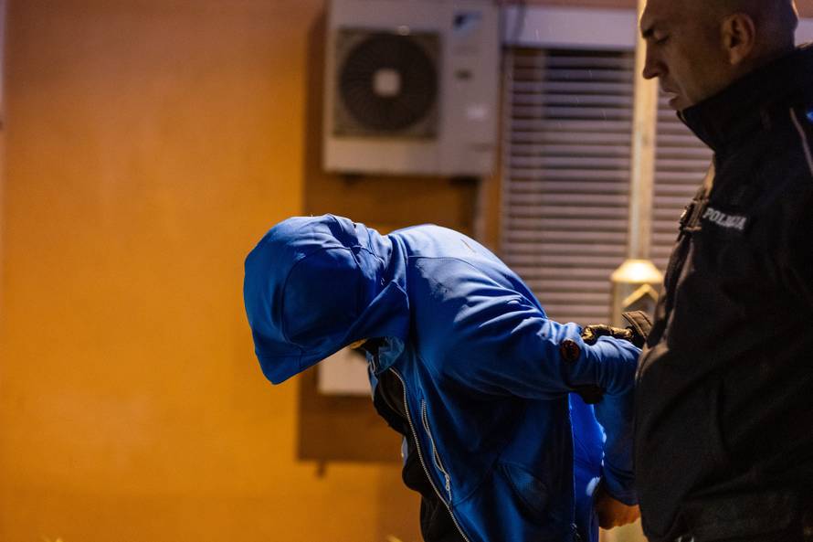 Mostar: Priveden osumnjičeni za krađu kipa Bruce Lee-a iz mostarskog parka