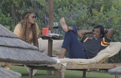 Beyonce i Jay-Z nastavljaju sa slavljem na odmoru u Sardiniji