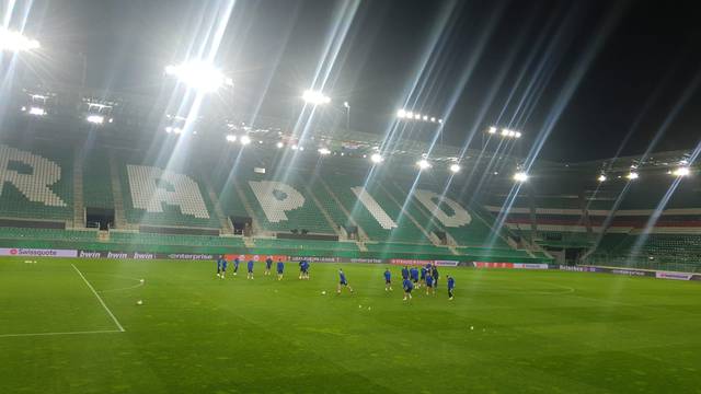 'Tko će zaigrati u napadu? Neću reći da ne izazovem zlu sreću. Ovakav stadion sanjamo i mi...'