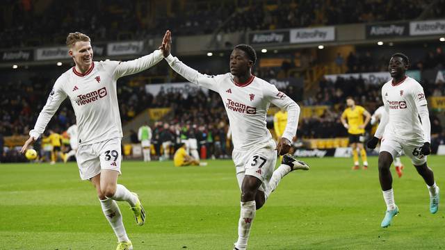 Premier League - Wolverhampton Wanderers v Manchester United