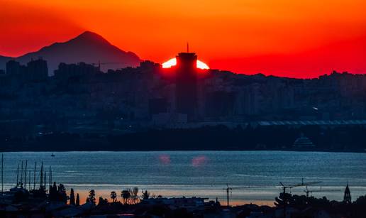 Prekrasni prizori prvog izlaska sunca u 2026. nad Ka&scaron;telima