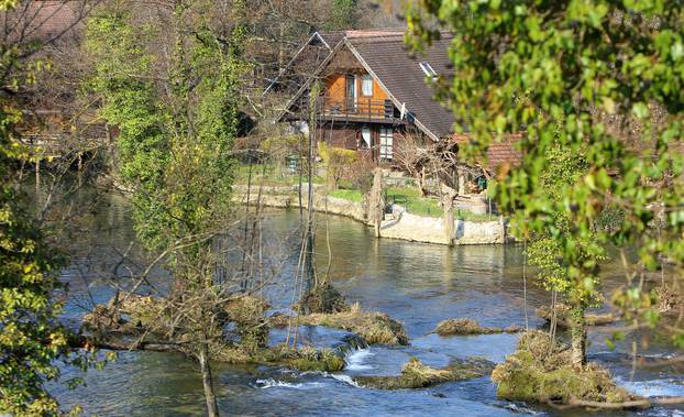 Slunj: Proljeće stiže u Rastoke