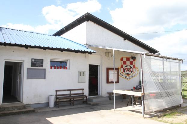 Vojni?: Tuga u NK Vojni? 95 nakon pogibije Nikole Pokriva?a