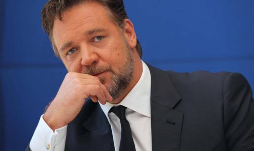 Russell Crowe požalio jer nije glumio Casha u 'Hodu po rubu'