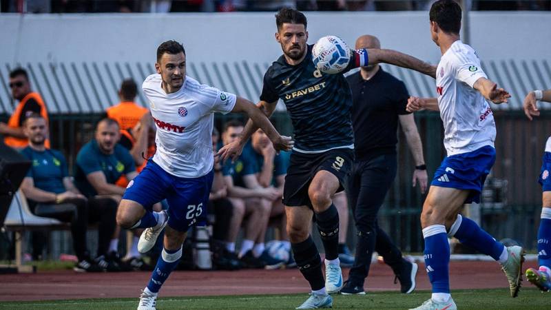 Bruno Petković spregovoril o odnosu z Livajo in zavrnil prestop v Hajduk