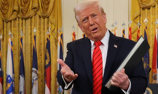 Trump: Ne šalim se, idem po treći predsjednički mandat!