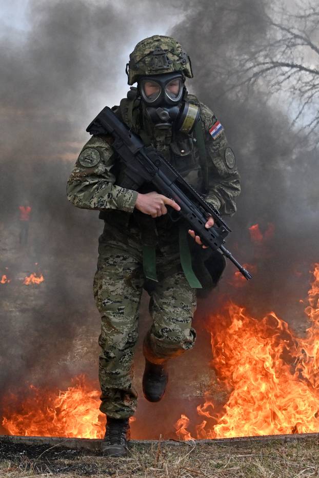 FOTO Vojnici Gardijske oklopno-mehanizirane brigade natjecali se u Garešnici: Evo kako je bilo