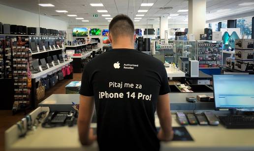 Uskoro dostupna nova generacija Apple Watch i iPhone ure&dstrok;aja