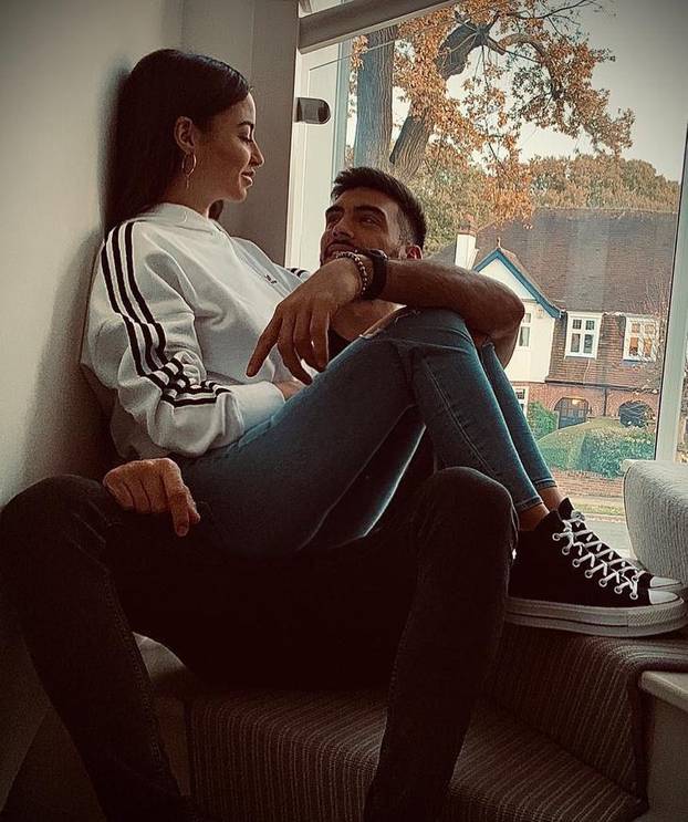 FOTO Livakoviću zatvorio put do gola, ona mu je velika podrška