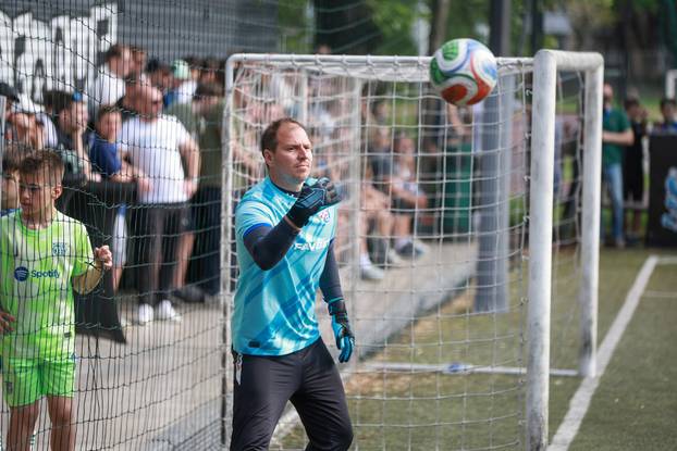 Zagreb: Revijalna utakmica legendi Dinama i hrvatske nogometne reprezentacije u &ccaron;ast Nikole Pokriva&ccaron;a