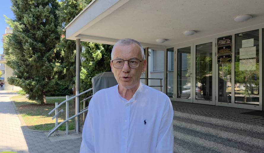 FOTO Maloljetnika koji je napao mladića u Sl. Brodu doveli na sud. Čeka se odluka o pritvoru