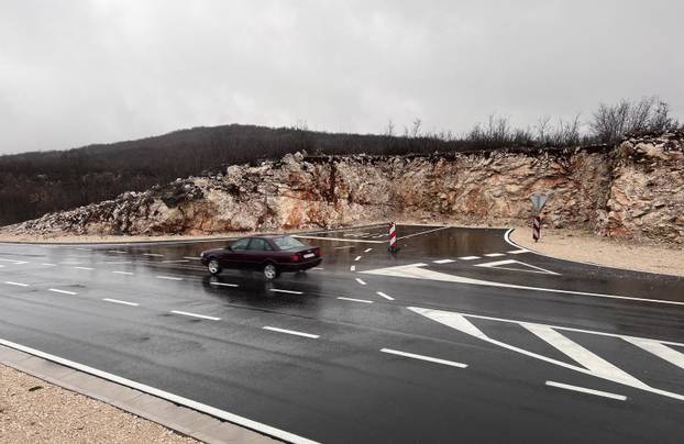 Put za nigdje kod Zagvozda