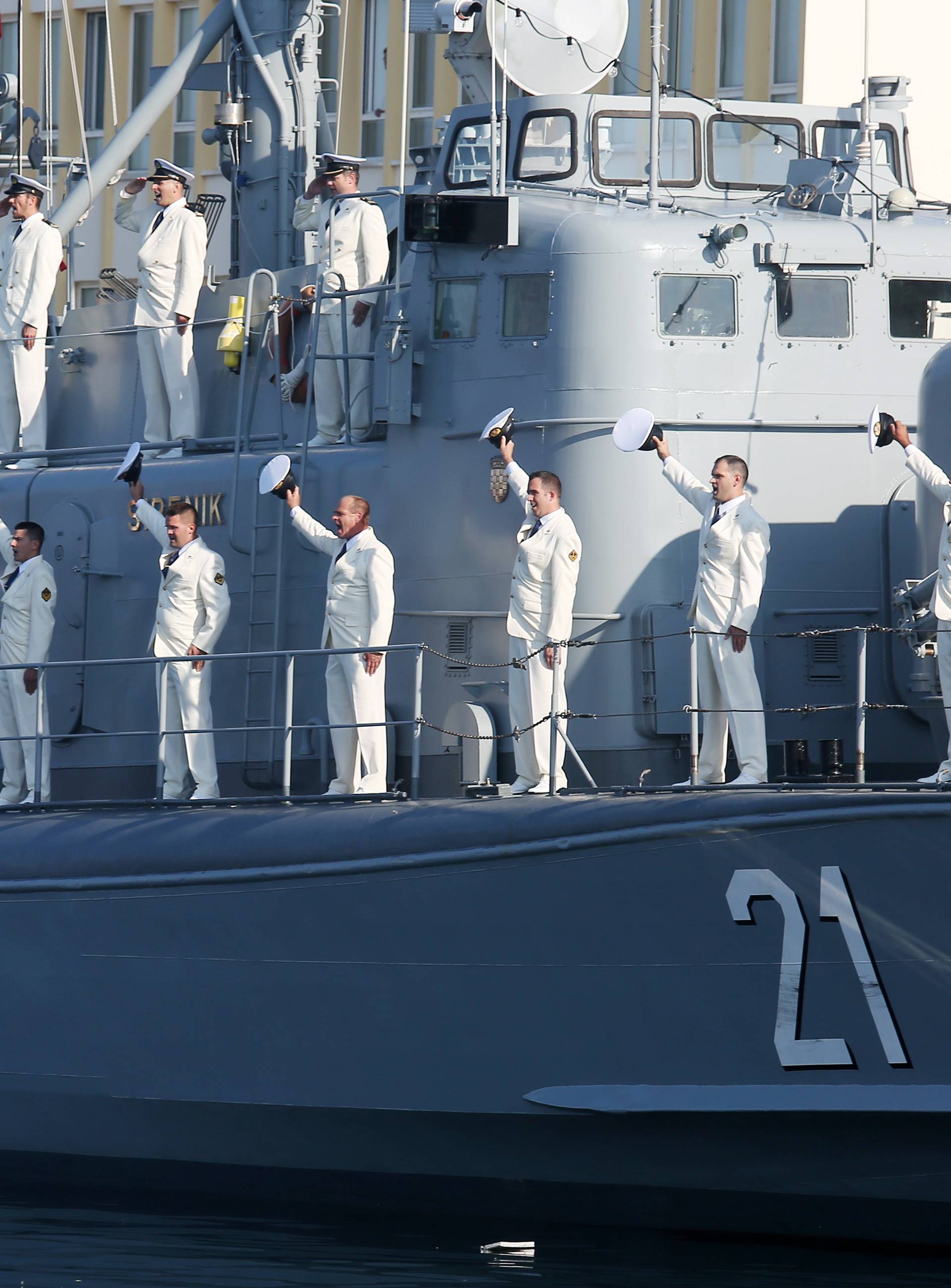 Kolinda promaknula 7 časnika i pohvalila časnicu mornarice