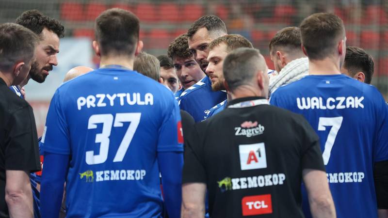 Zagreb promijenio 17 trenera u 10 godina!? A reprezentaciji je konačno svanulo sa strancem... 26 images 2025 18 pxl 030525 132154405