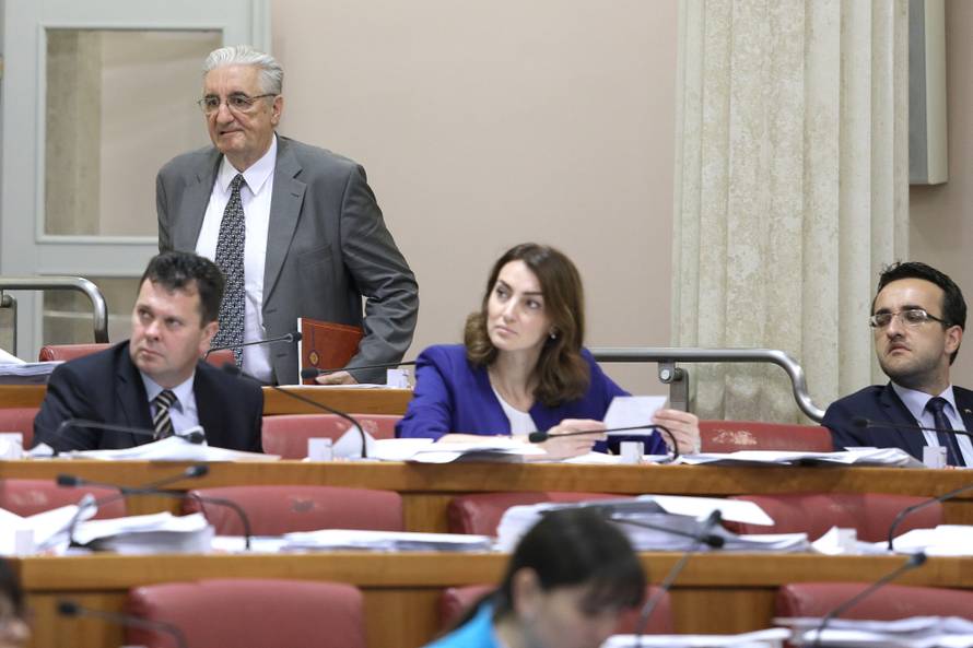 'Zbog otkaza u Konzumu tražit ćemo ostavku ministrice Dalić'