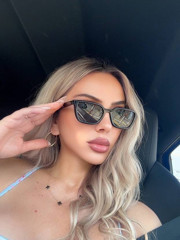 FOTO Majci bivšeg hajdukovca ne vjeruju kako mlado izgleda. Sin joj se sad vratio u domovinu