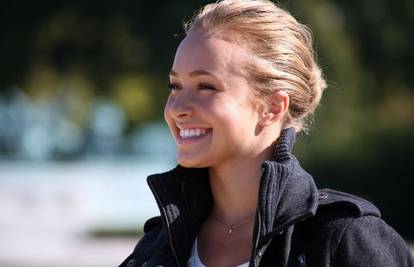 Hayden Panettiere održala presicu za spas kitova