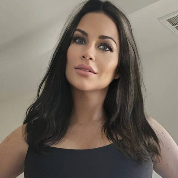 FOTO Profesionalna ljubavnica upozorila: 'Ako u kuću dovedete zgodnu dadilju, riskirate brak'