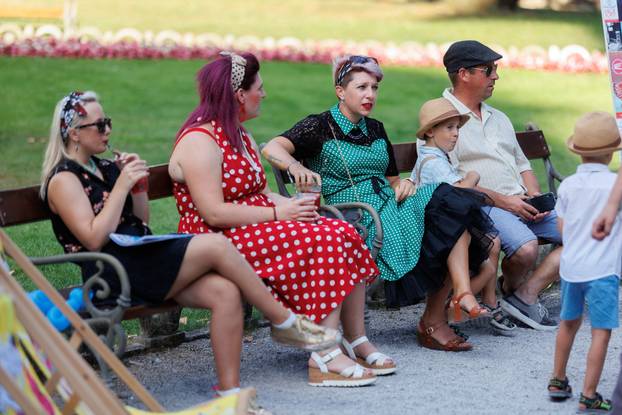 Manifestacija RetroOpatija