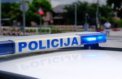 Poginuo policajac kod Belišća: Autom se zabio u stablo. Imao je zabranu vožnje, nije se vezao