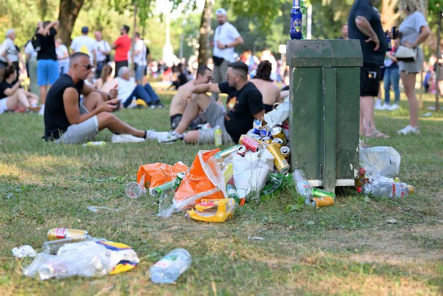Zagreb: Fun zona na Bundeku već je puna smeća