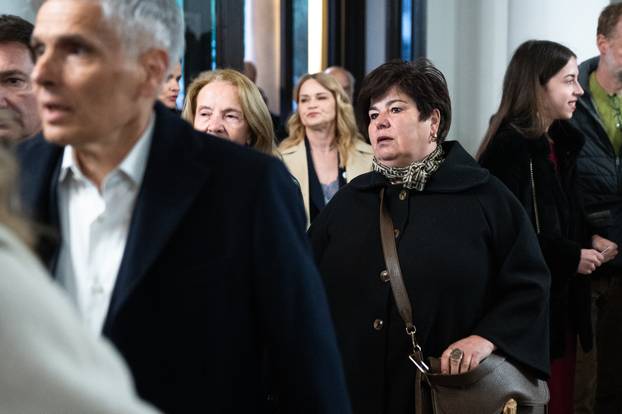 Zagreb: Dolazak poznatih na premijeru baleta Trnoružica