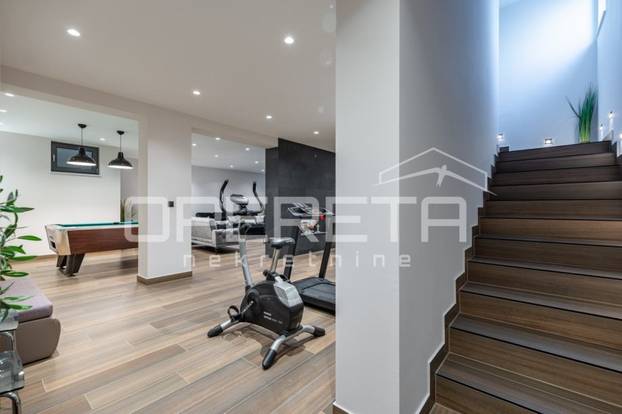 Koliko vrijedi luksuz? Cijena ove vile u Makarskoj sve govori