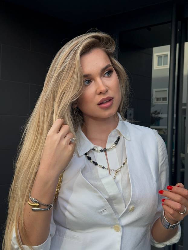 FOTO Zgodna, plavokosa i domaćica: 'Svi misle da mi je super, ali ja sam iscrpljena'