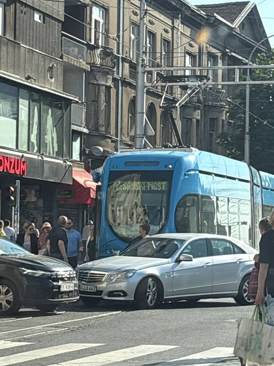 Prometni kaos na Kvatriću: 'Nastao je veliki zastoj...'