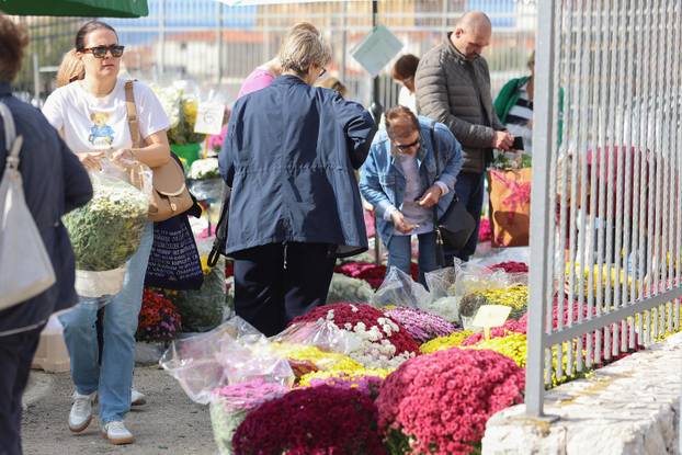 Split: Blagdan Svih svetih i Dušni dan na Lovrincu