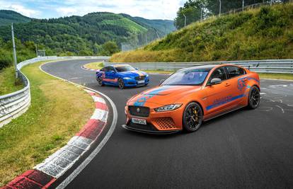 Jaguar nudi 'taksi vožnju' u limuzini XE SV Project 8