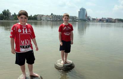 Drava se u Osijeku izlila iz korita, ali opasnosti nema