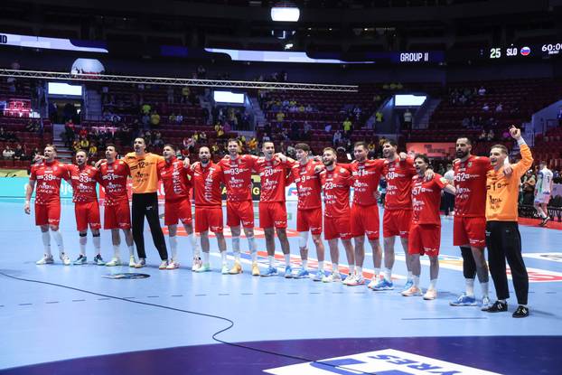 Malmo: Navijači na tribinama prije utakmice Hrvatske protiv Slovenije u drugom krugu EHF Europskog prvenstva