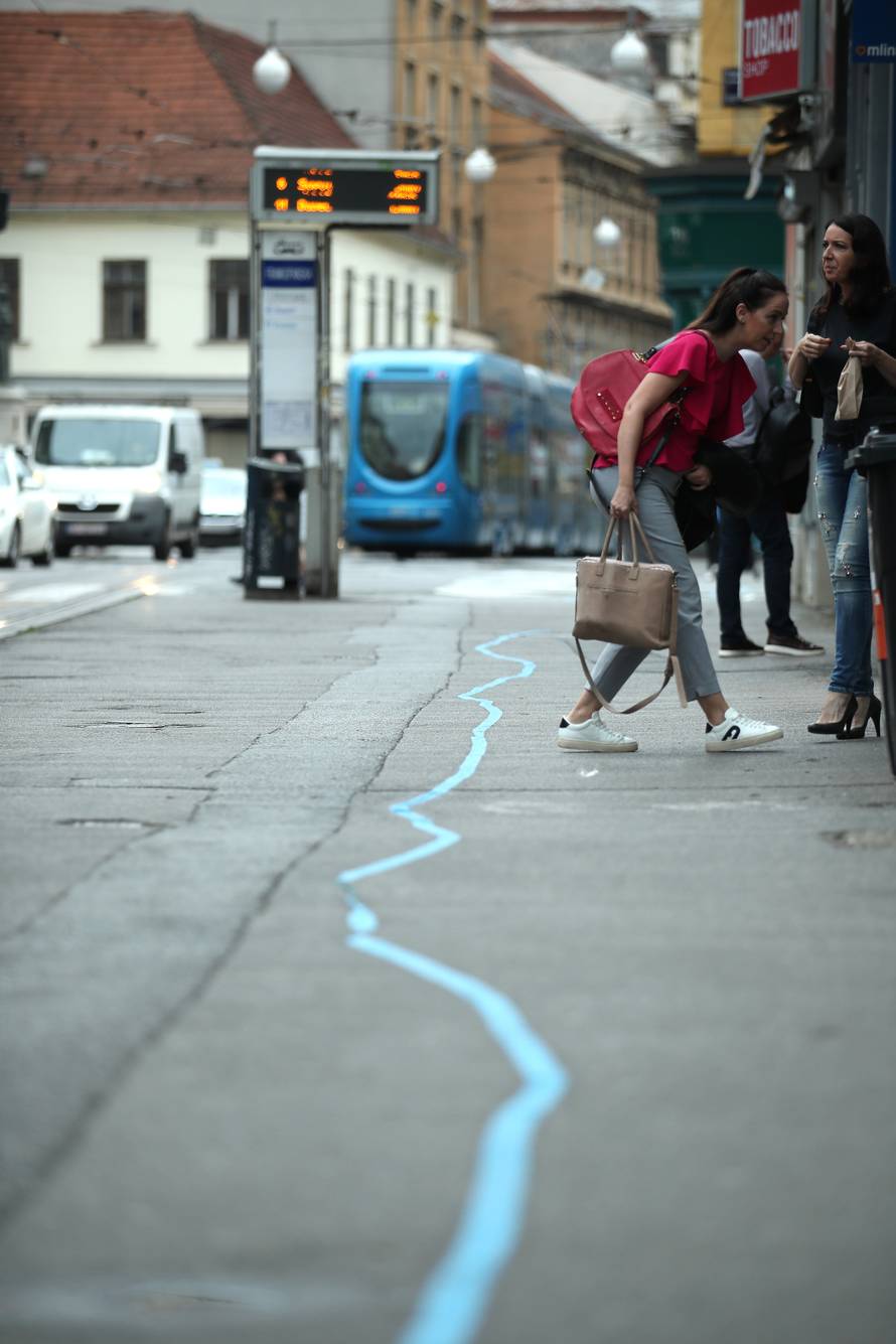 Zagreb: Nova vizura središta grada, plava traka proteže se Ilicom od Britanskog do glavnog gradskog Trga