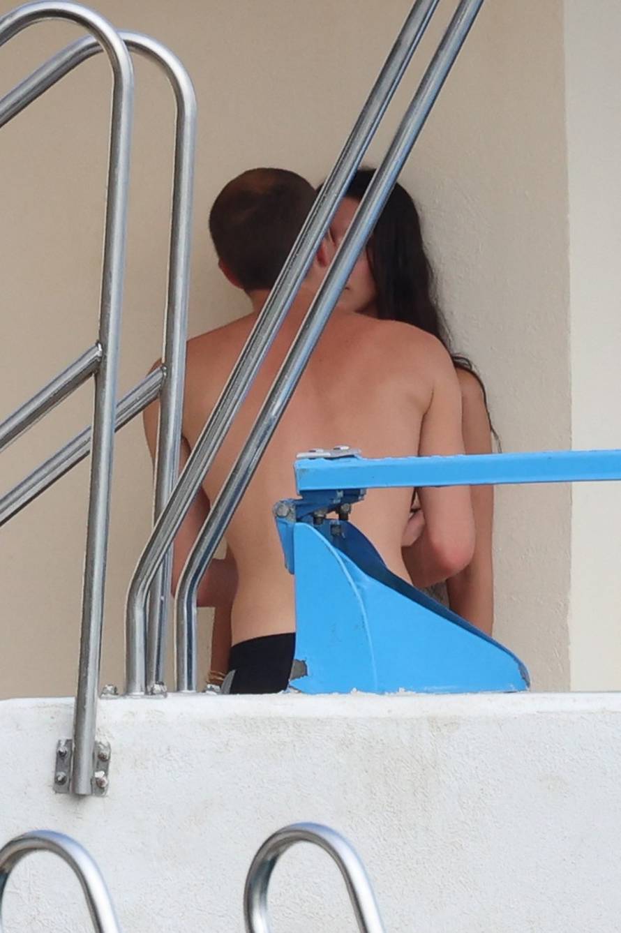 Bella Hadid - Cap dâAntibes