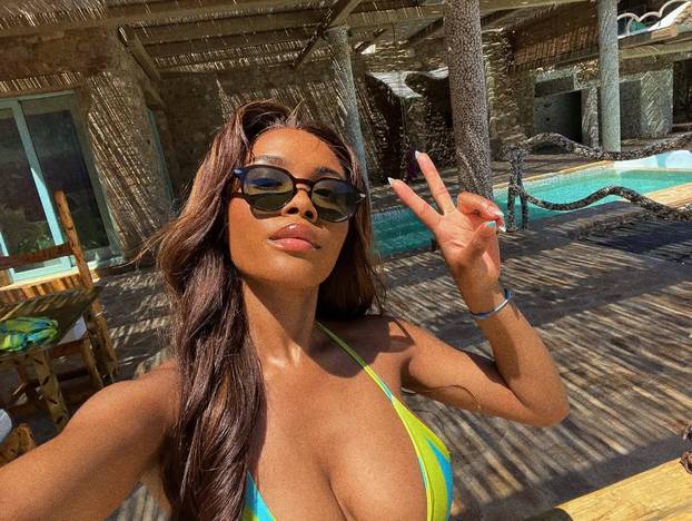 FOTO Ovo su najljepše žene i djevojke nogometaša u 2024.