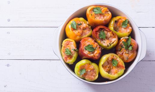 Evo trika kako da vam punjene paprike ispadnu jo&scaron; ukusnije