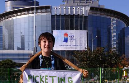 Dječak (13) prosvjeduje na G20 u Koreji i traži "šumu mira"