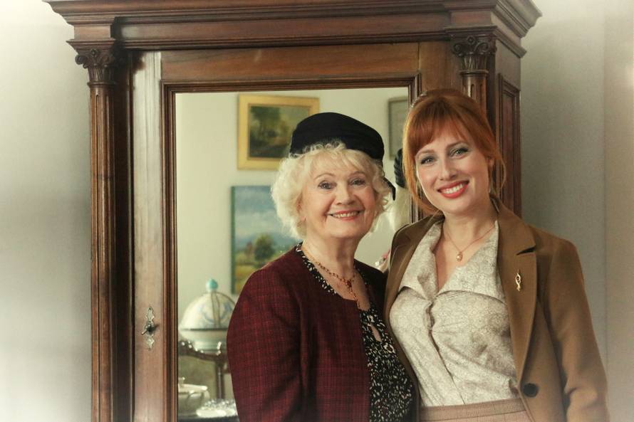 Glumica Csilla Barath Bastaić otkrila da čeka prvo dijete u 41. godini, javili se brojni čestitari