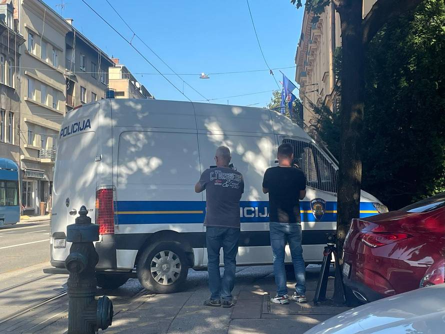 Škorić znao da ga prate? Muljali su na bukobranima, a trojac je 'pao' zbog poruka na mobitelu