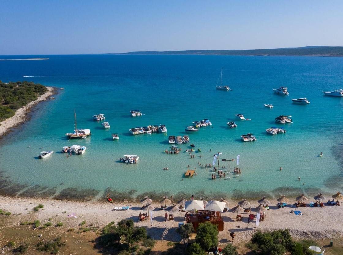 Ma kakvi Karibi! Na našoj obali pješčane plaže mame milijune turista koji se vraćaju i u koroni