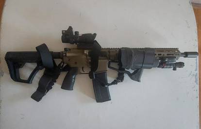 Mladić (19) izazvao paniku u Splitu zbog airsoft puške. Našli su ga, prijeti mu i kazna zatvora