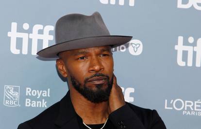 Jamie Foxx: 'Boljela me glava. Tražio sam tabletu, a onda sam se probudio 20 dana kasnije...'