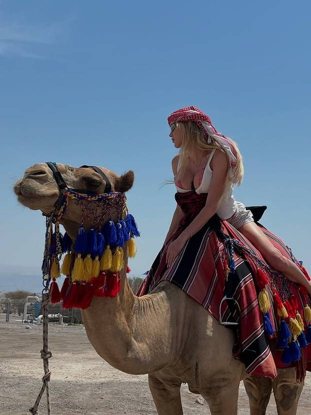 FOTO 'Izlazim s ružnim frajerima jer moram biti zgodnija u vezi'