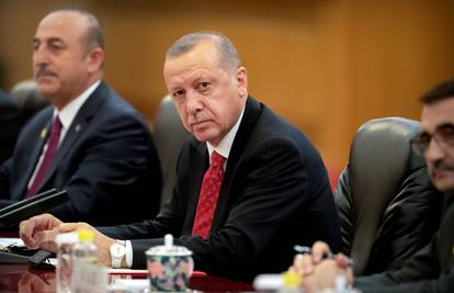 Erdogan: Ako se ne povučete, smrskat ćemo vam glave